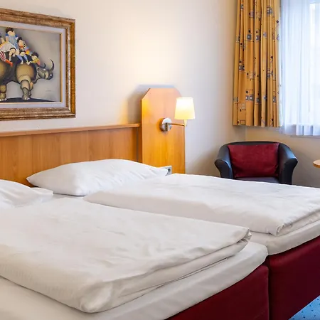 Good Morning + East Hotel 3*