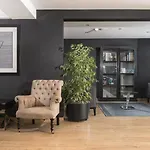 Good Morning + East برلين