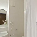 فندق Good Morning + East