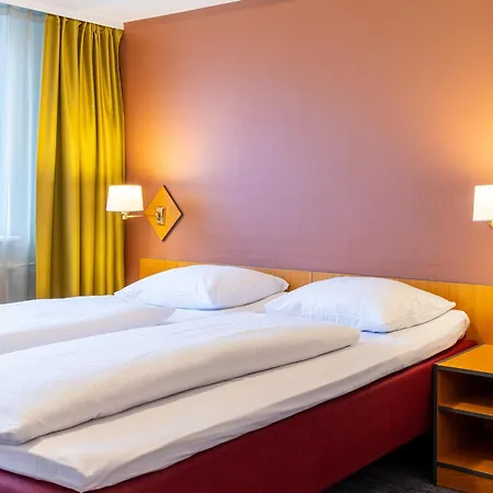 Good Morning + East 3* Berlin