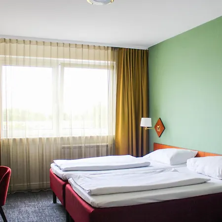 Hotel Good Morning + East 3*