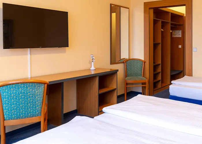 Good Morning + East 3* Berlin