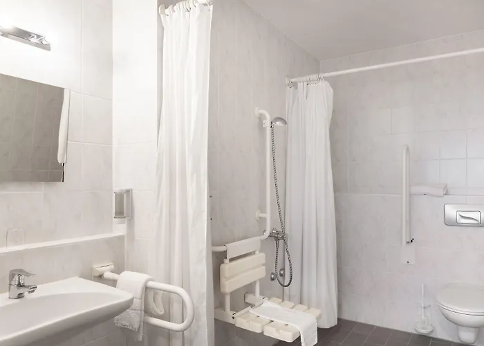 Good Morning + East Hotel