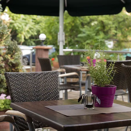 Good Morning + East Ξενοδοχείο