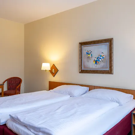 Szálloda Good Morning + East