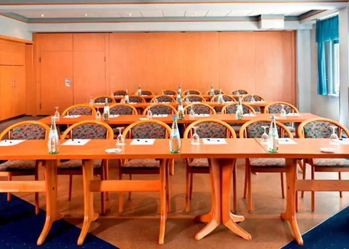 Good Morning + East Otel 3*