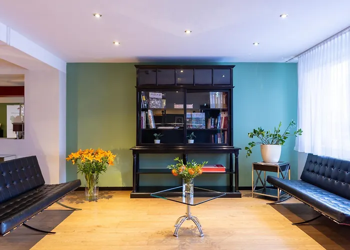 فندق Good Morning + East 3*