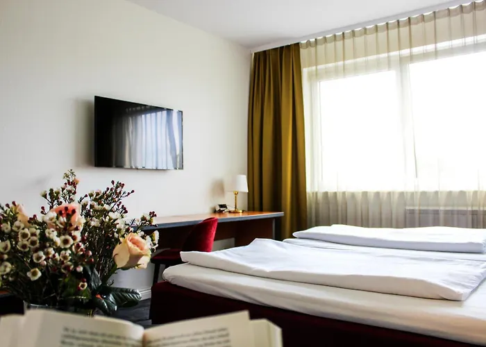 Good Morning + East برلين