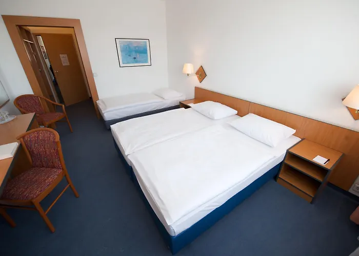 Good Morning + East 3* Berlin