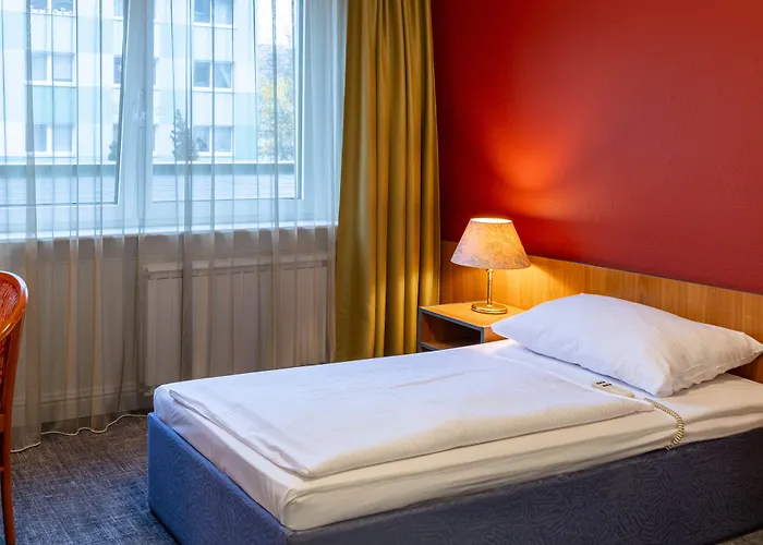 Good Morning + East Otel 3*