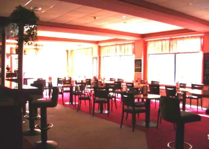 فندق Good Morning + East