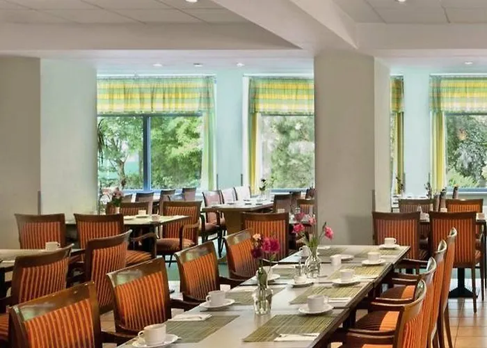 Otel Good Morning + East Berlin