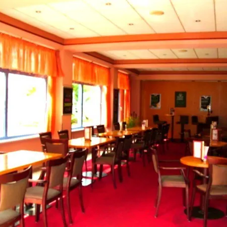 Ξενοδοχείο Good Morning + East