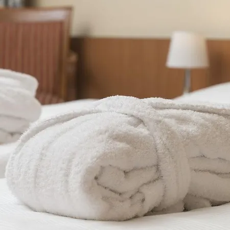 Good Morning + East Otel Berlin